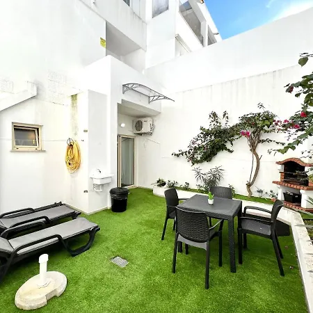 Stylish 1 By Homing Apartment