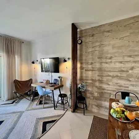 Stylish 1 By Homing Apartman *